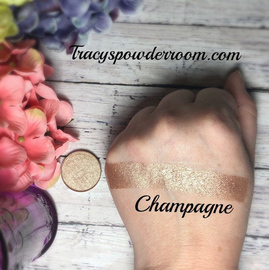 Champagne Pressed Eyeshadow/Highlighter